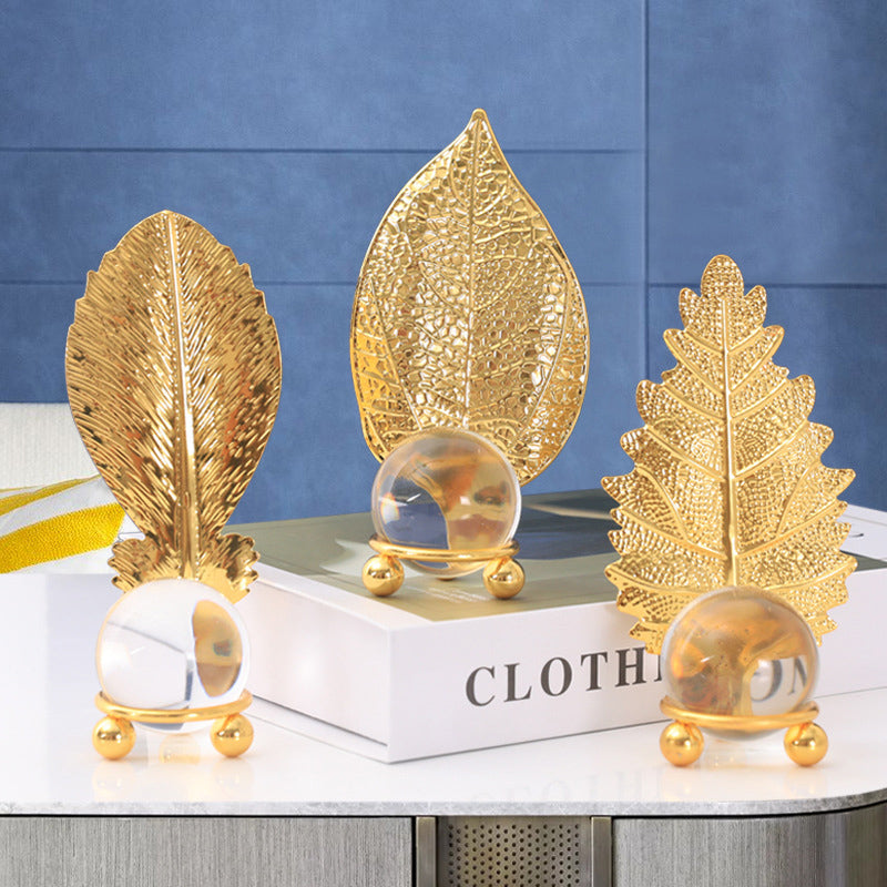 Golden Leaves Sculpture Set